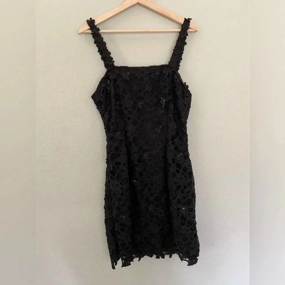 Pankaj & Nidhi Slim Lace Floral Mini Dress, Black, Size Medium - Picture 5 of 7